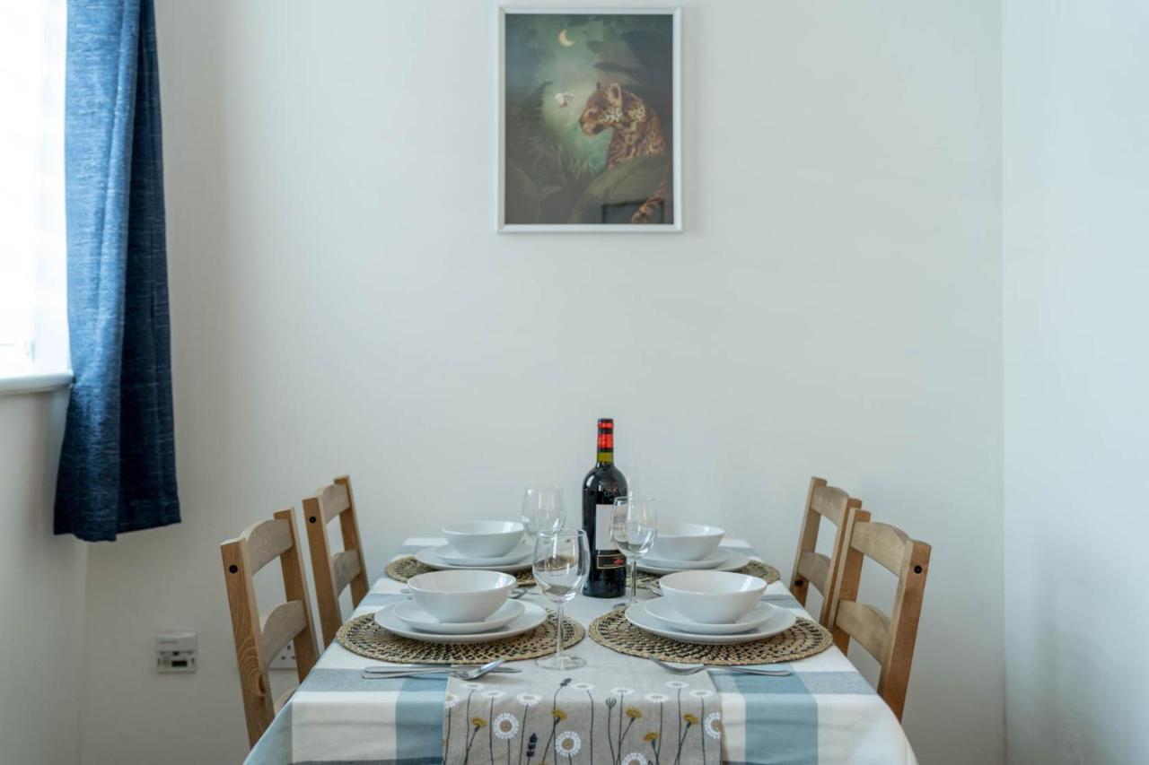 2 Bedroom Flat Near London Excel エクステリア 写真